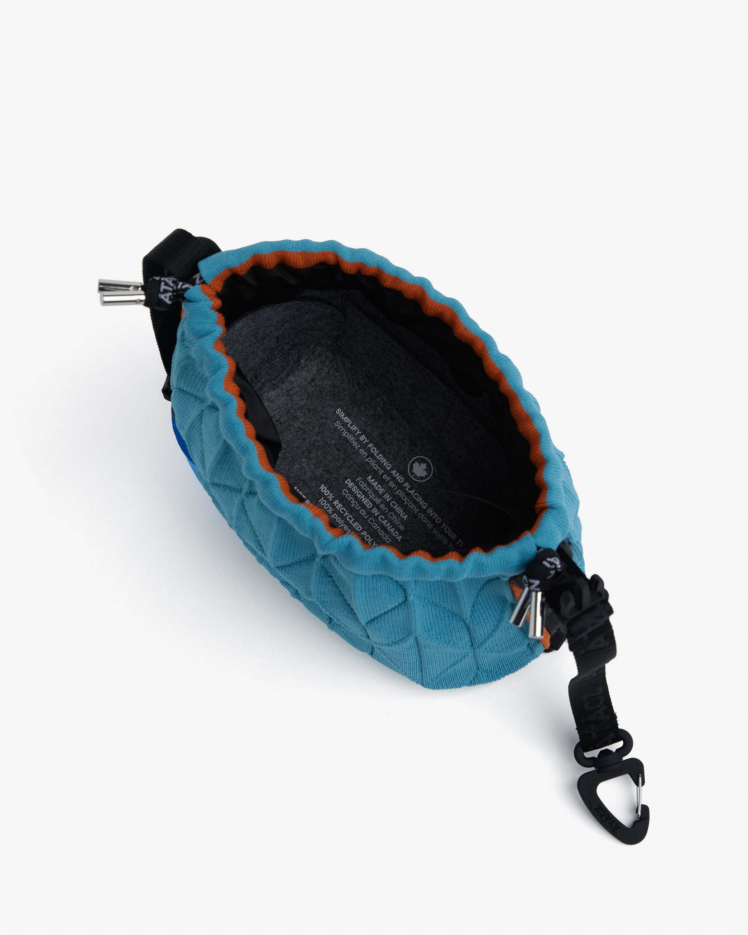 Twist pocket