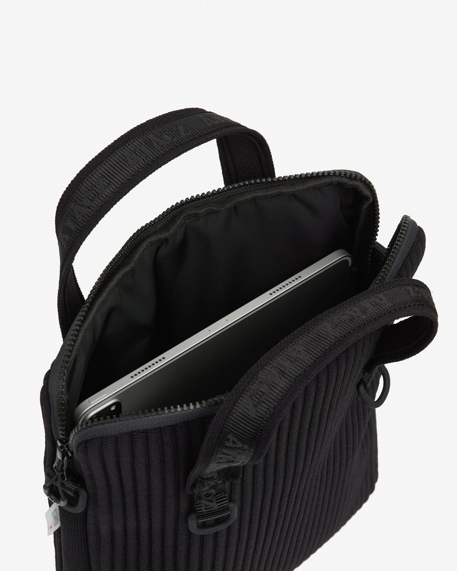 Nimbus Pad — Black / Medium (15")