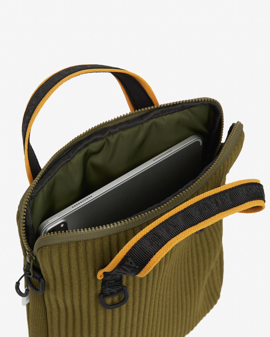 Nimbus Pad — Army Green / Medium (15")